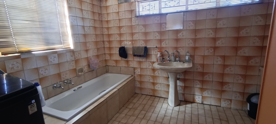 To Let 4 Bedroom Property for Rent in Kuruman Northern Cape